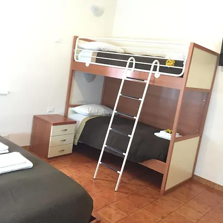 Marcelina 3* Rome