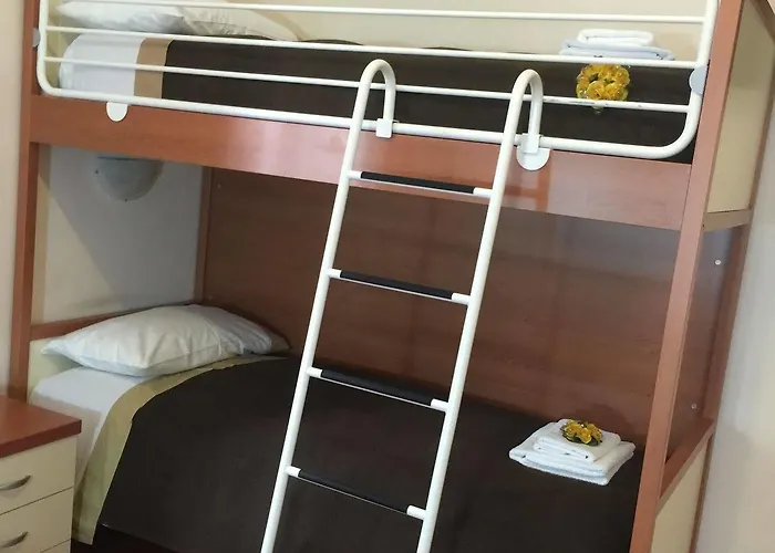 マルチェリーナ ベッド・アンド・ブレックファスト 3*